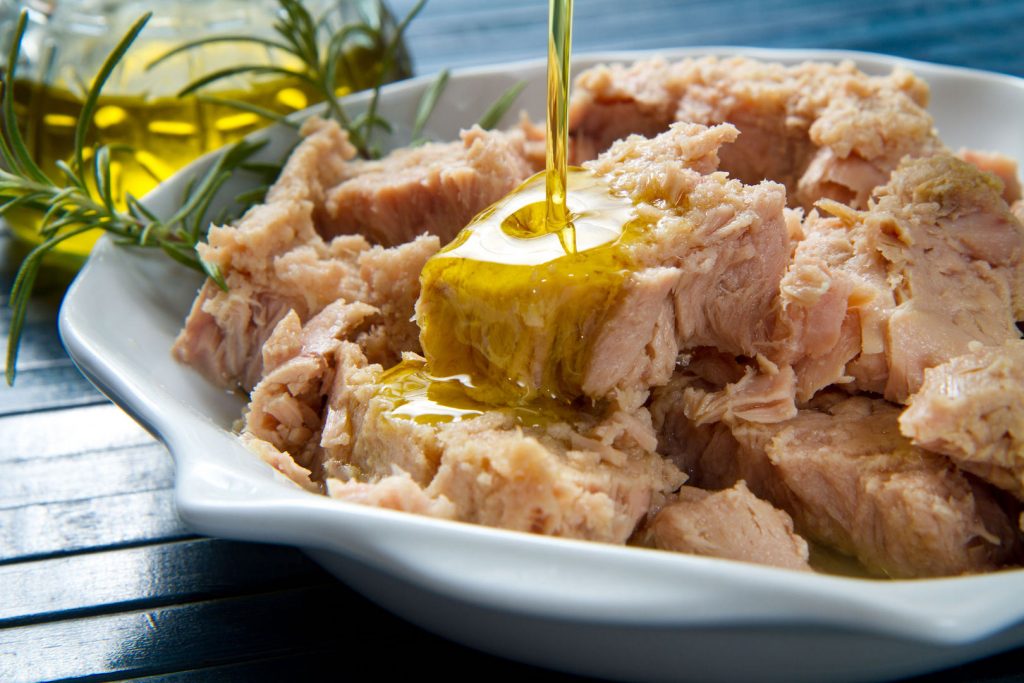<b>Tonno in scatola, alimento prezioso per la longevit&agrave;:</b> 10 tips per affrontare la vecchiaia in salute
