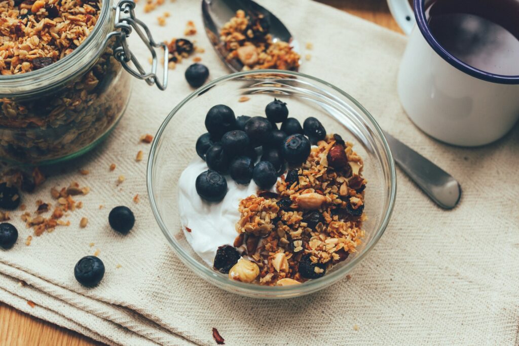 <b>Colazione vegetale e senza zuccheri:</b> nuove granole bio e una bevanda d&rsquo;avena firmate Bjorg
